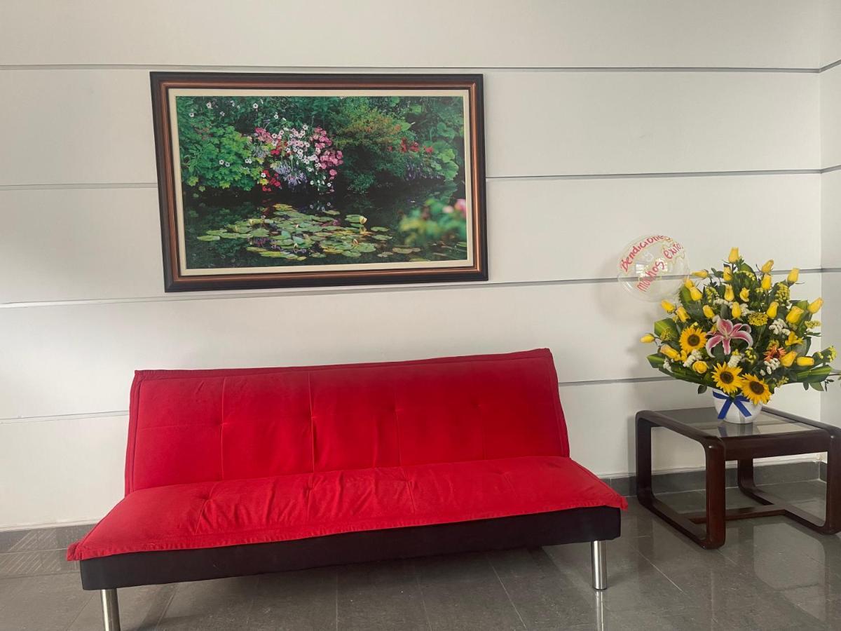 Departamento De Estreno Centro De Mirafores Lima Exteriör bild